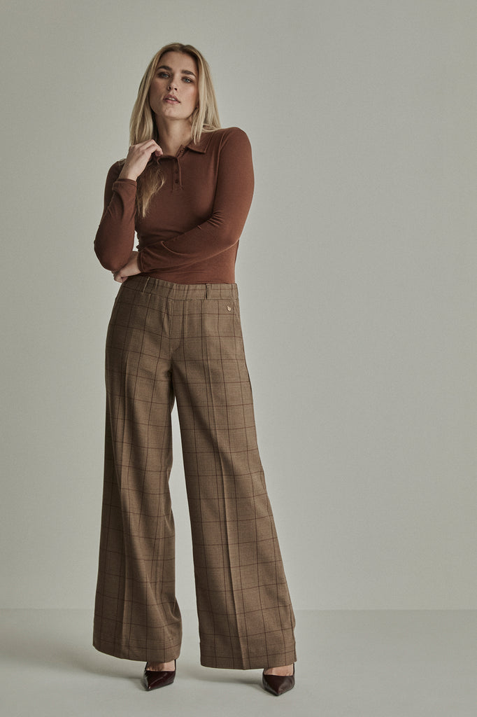Deep Brown
