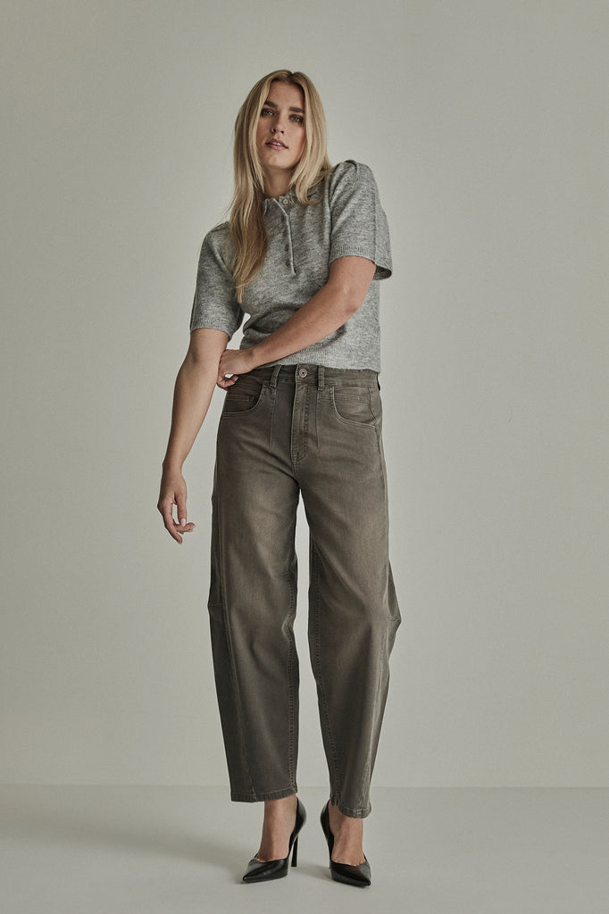 Taupe