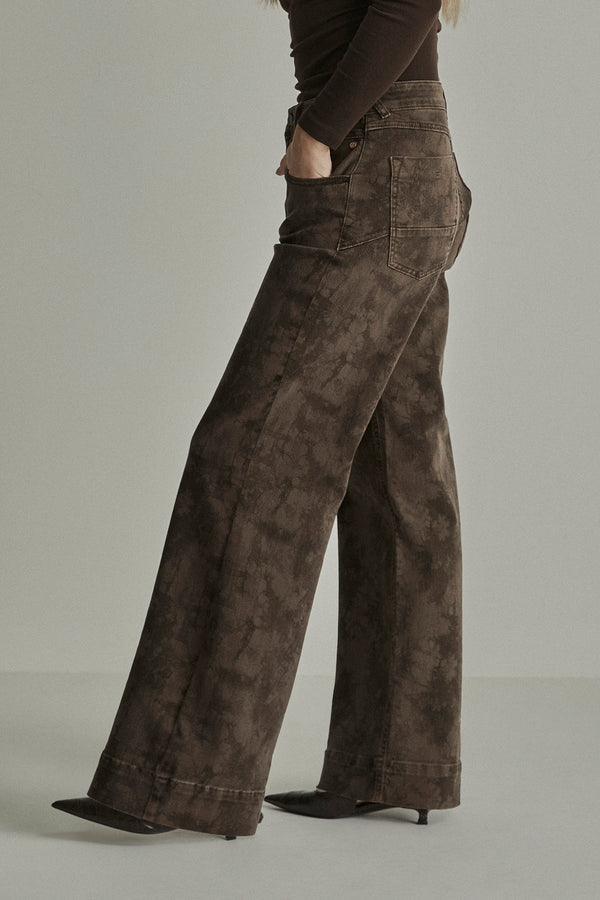 Deep Brown